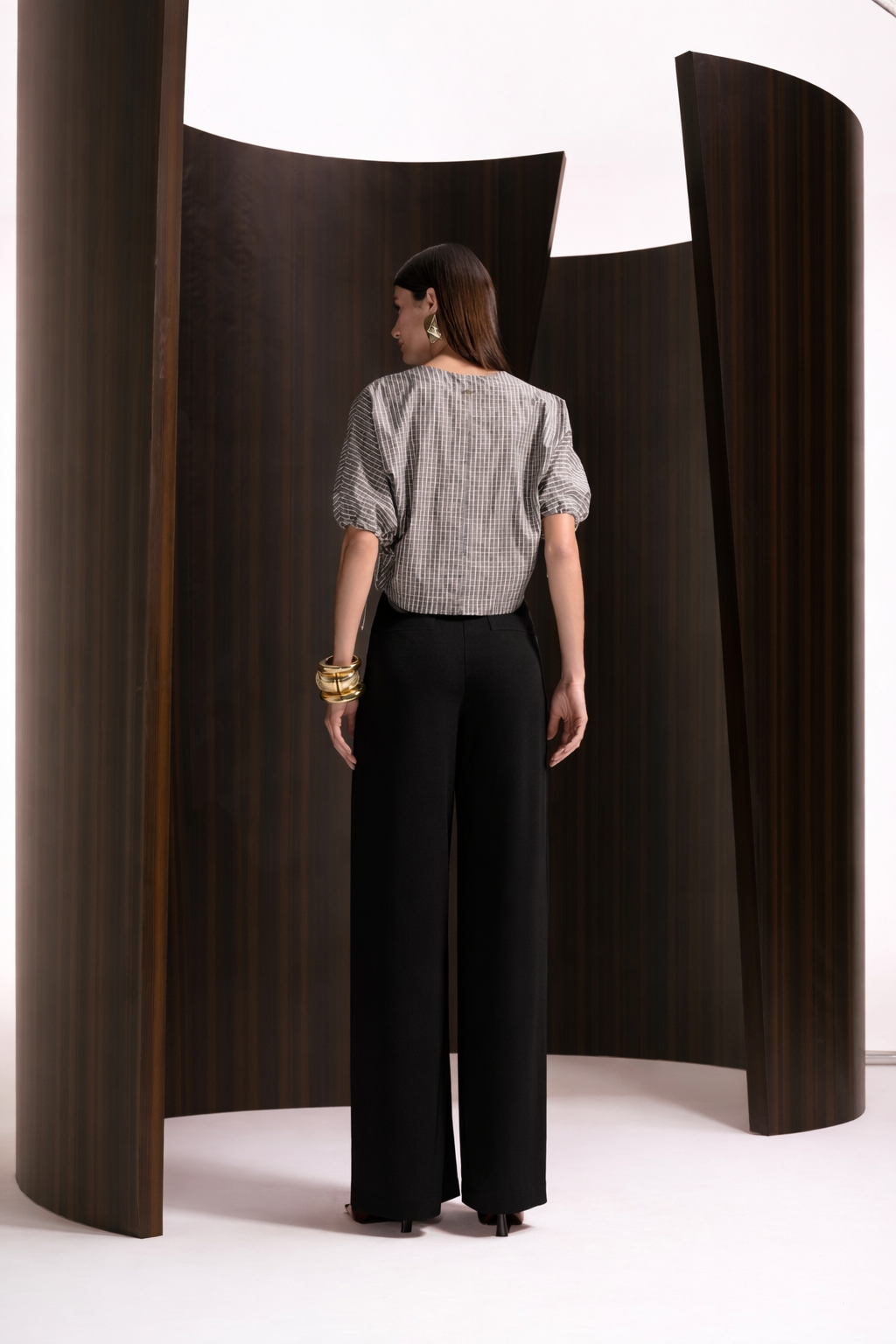 CALÇA PANTALONA COM PREGAS - PRETO - 199211650